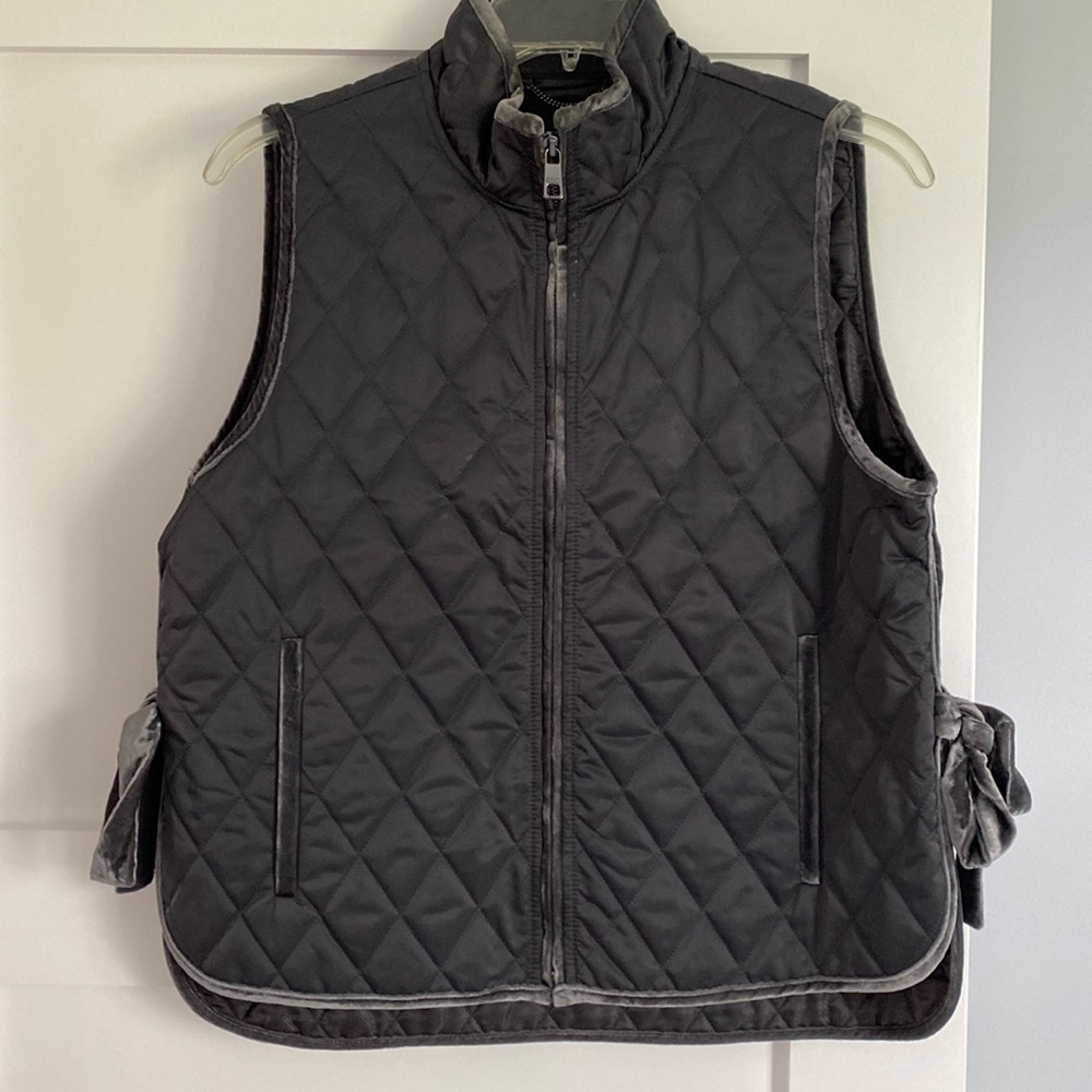 Light weight vest